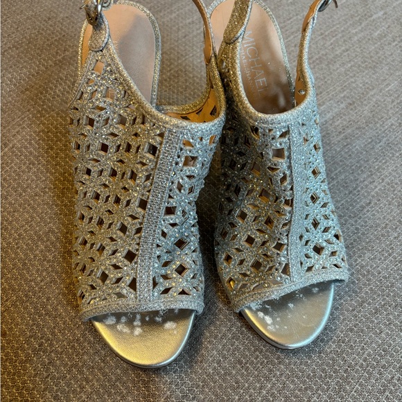 Michael by michael shannon silver “allie” shoes size 8 - Picture 2 of 2